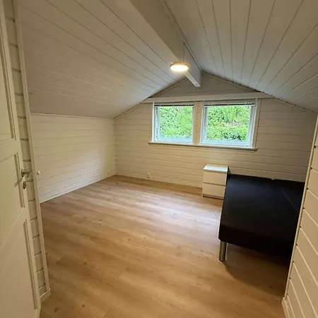 Apartment Spacious And House With 5 Bedroms